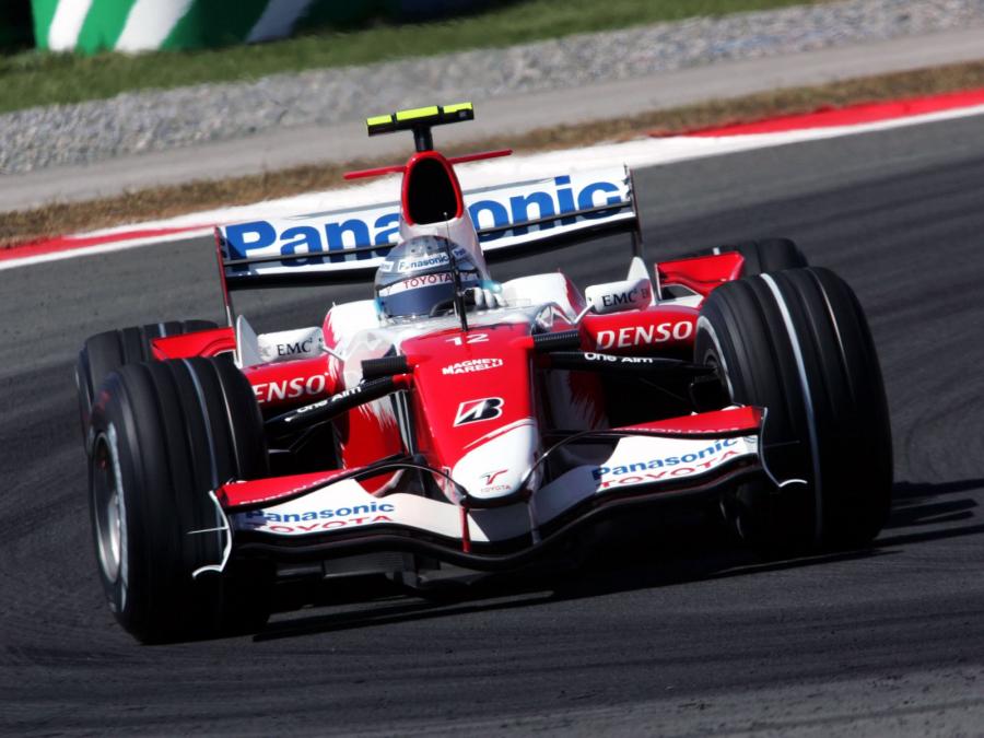  Toyota TF107 2007 года  (фото 10 из 31)